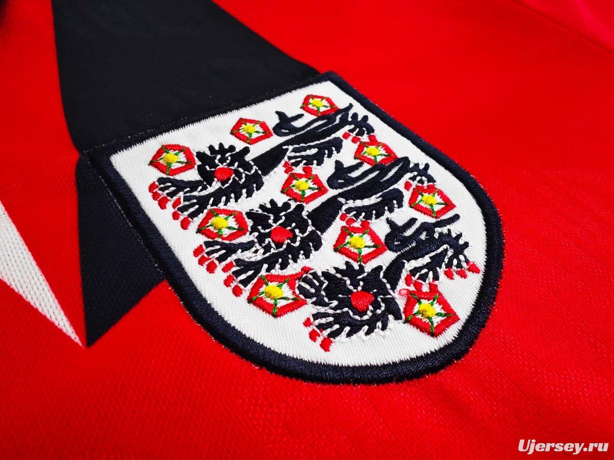 Retro 1992 England Away Red Jersey