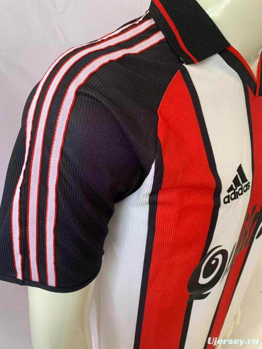 Retro 00/01 River Plate Away Jersey