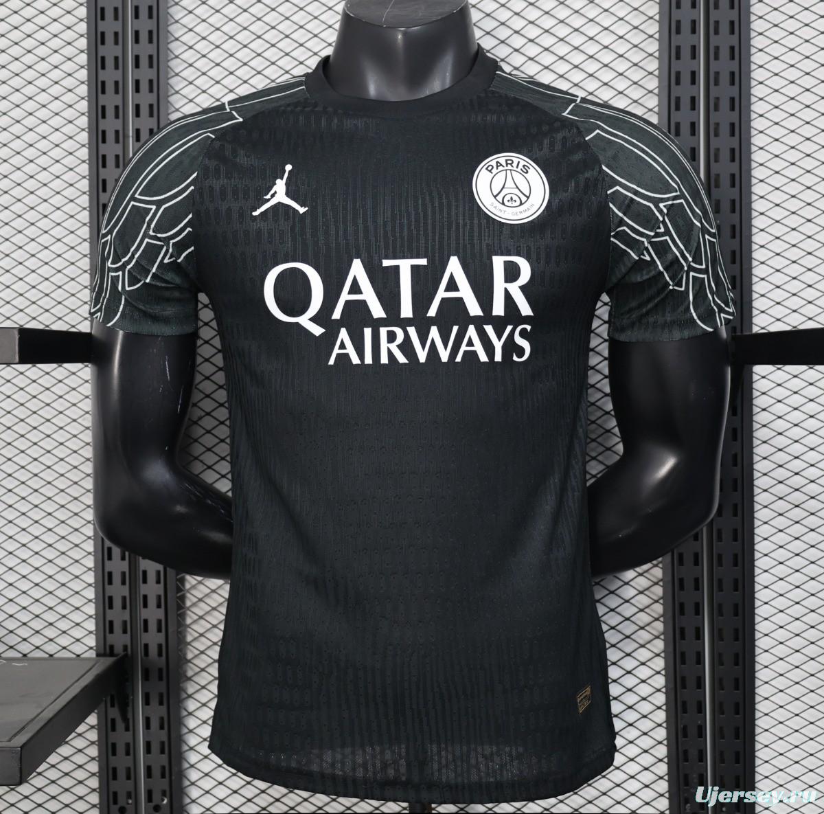 Player Version 25/26 PSG Black Goalkeeper Jersey