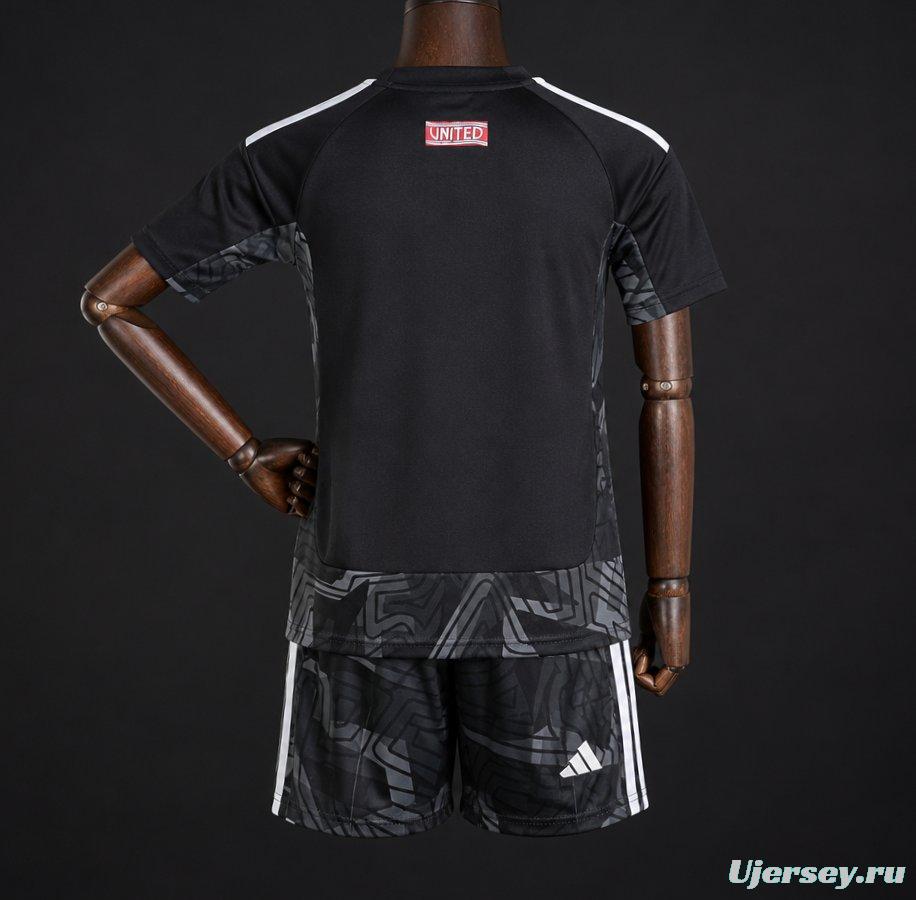 26/27 Kids Manchester United Home Goalkeeper Black/White Jersey + Shorts Set